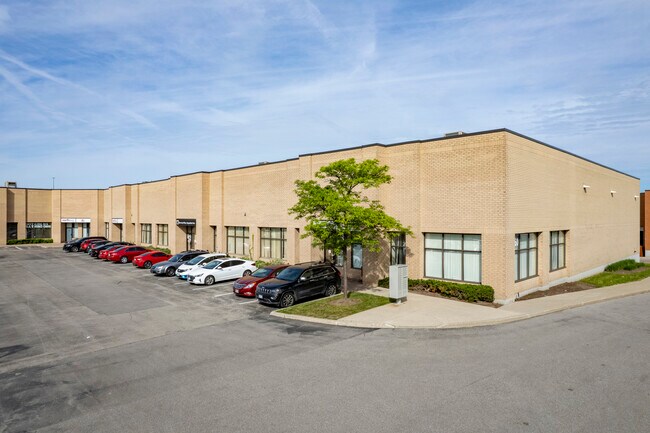Plus de détails pour 4060 Ridgeway Dr, Mississauga, ON - Industriel à louer