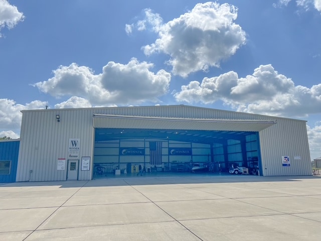 1555 Youngstown Kingsville Rd NE, Vienna, OH for lease - Building Photo - Image 1 of 5