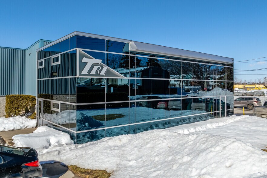 131 Rue De La Station, Laval, QC à louer - Photo du bâtiment - Image 1 de 3