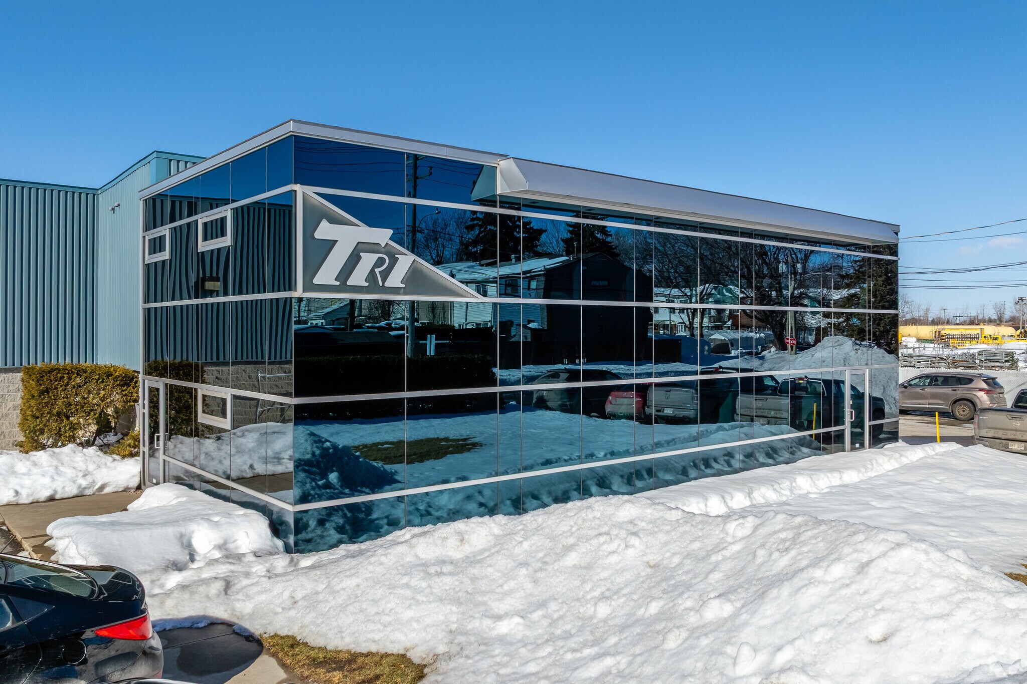 131 Rue De La Station, Laval, QC for lease Building Photo- Image 1 of 4