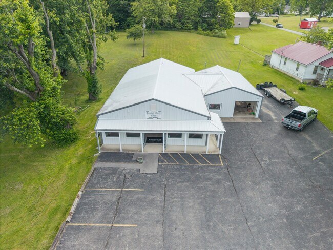 Plus de détails pour 904 N West St, Hillsboro, OH - Terrain à vendre