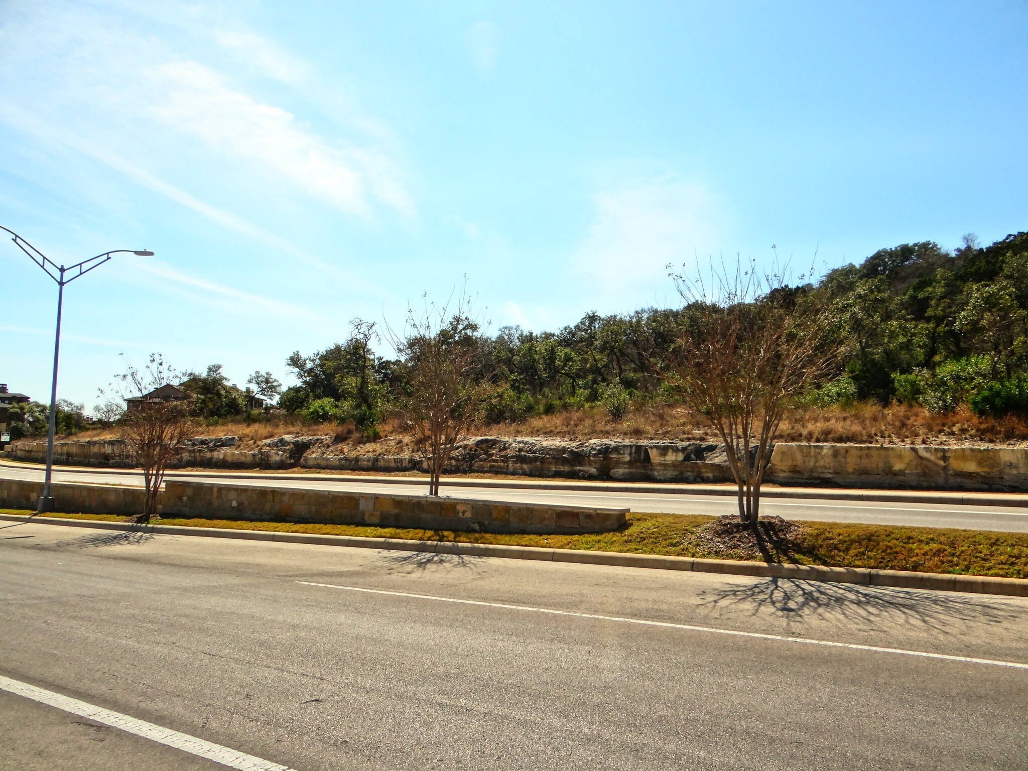 Cresta Bella & Camp Bullis, San Antonio, TX à vendre Photo du bâtiment- Image 1 de 9