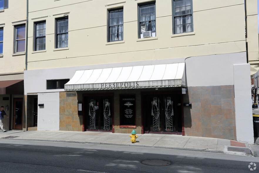 41 Whitaker St, Savannah, GA for lease - Building Photo - Image 3 of 13