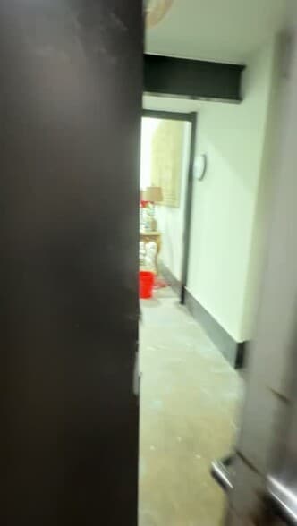 8418 Broadway St, San Antonio, TX for lease - Commercial Listing Video - Image 2 of 80