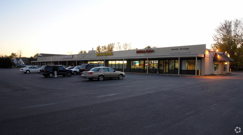 7915 Minoa-Bridgeport Rd, Bridgeport, NY à louer - Photo du bâtiment - Image 2 de 8