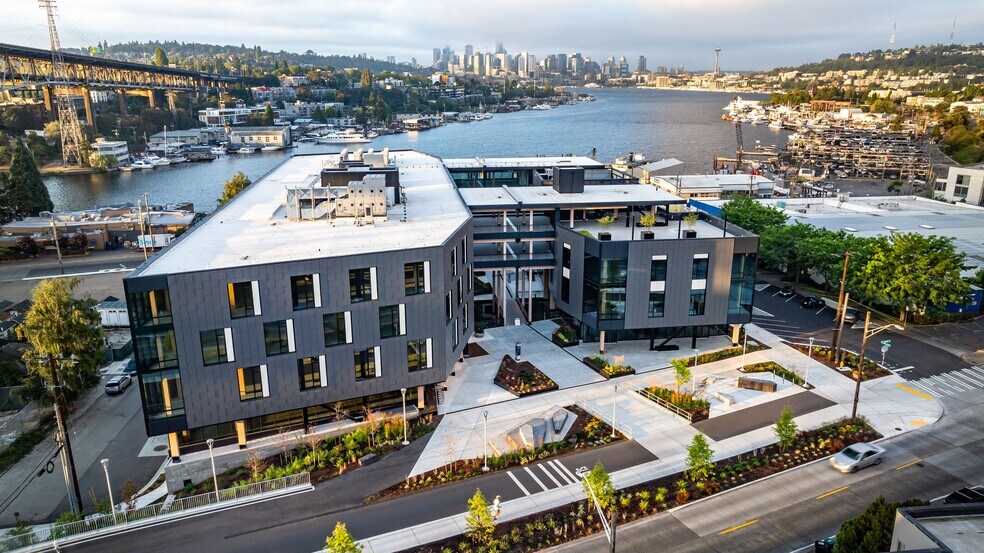 3800 Latona Ave NE, Seattle, WA à louer - Photo du bâtiment - Image 3 de 9