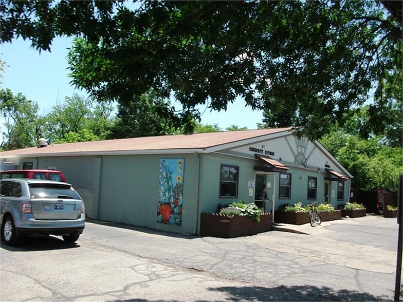 919 S Rogers St, Bloomington, IN for sale - Building Photo - Image 3 of 4