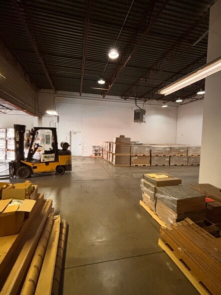 1537 Vermont St, Des Moines, IA for lease - Building Photo - Image 3 of 5