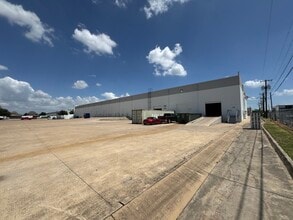 3912 Gattis School Rd, Round Rock, TX for lease Building Photo- Image 2 of 3
