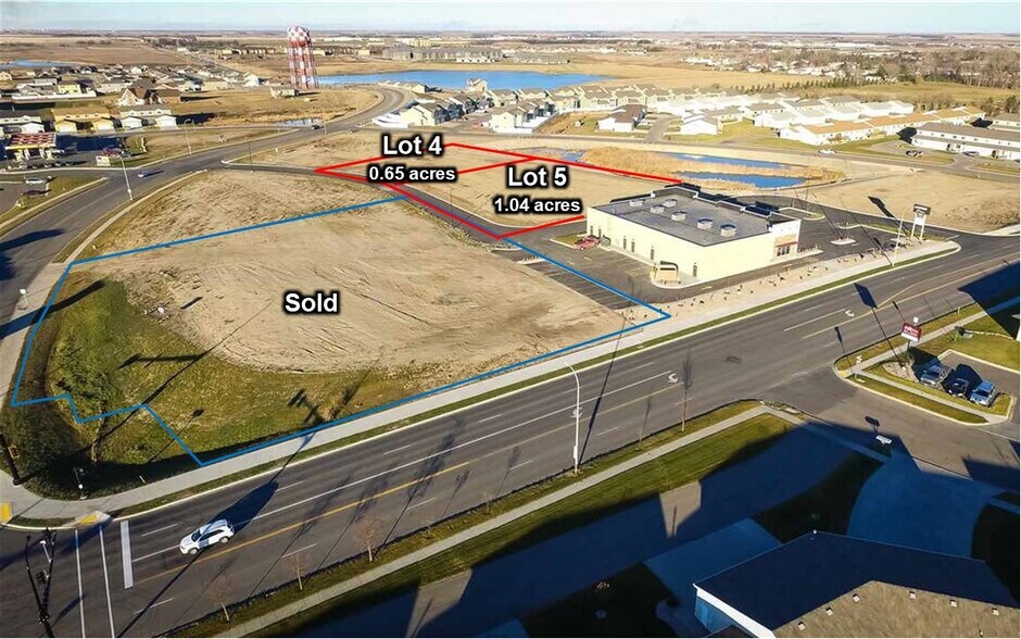 21st Ave NW, Minot, ND à vendre - Aérien - Image 2 de 5