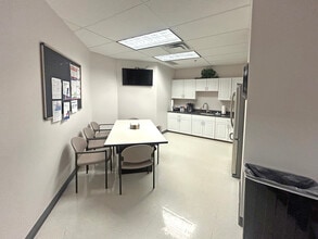 144 Emeryville Dr, Cranberry Township, PA for lease Interior Photo- Image 2 of 5