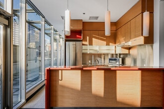 163 W Hastings St, Vancouver, BC for lease Interior Photo- Image 2 of 5