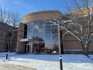 Plus de détails pour 469 Security Blvd, Howard, WI - Bureau à louer