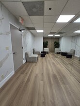 9025 Wilshire Blvd, Beverly Hills, CA for lease Interior Photo- Image 1 of 9