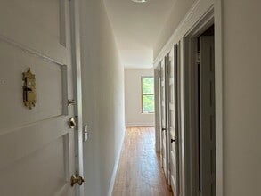 706 Green Bay Rd, Glencoe, IL for lease Interior Photo- Image 1 of 9