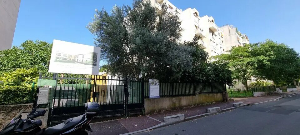 Office in Malakoff for sale - Building Photo - Image 3 of 5