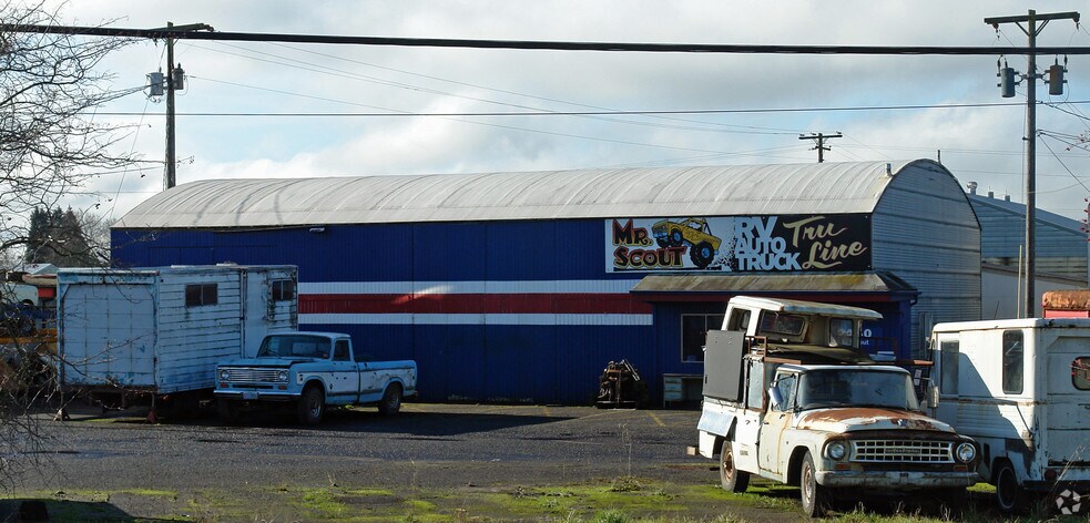 2440 OR-99 Hwy, Eugene, OR à vendre - Photo du bâtiment - Image 2 de 3