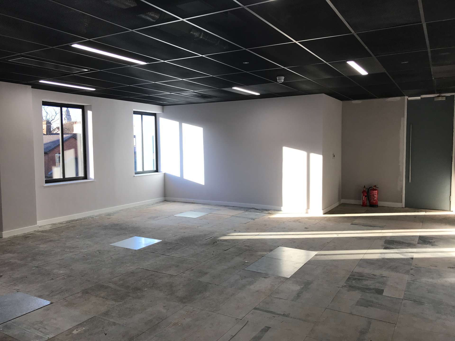 Dumfries Pl, Cardiff for lease Interior Photo- Image 1 of 2