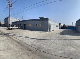 1018 E Chestnut Ave, Santa Ana CA - Entrepôt