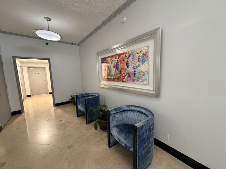 1333 S Miami Ave, Miami, FL for lease - Building Photo - Image 3 of 6