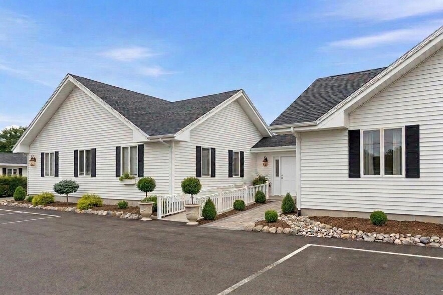 5 Wallace St, Methuen, MA for lease - Building Photo - Image 2 of 3