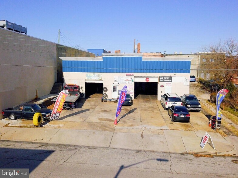3820 Fleet St, Baltimore, MD for sale - Building Photo - Image 2 of 14