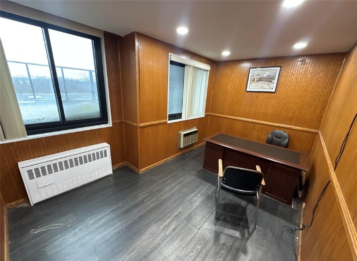 711A-711D Seagirt Ave, Far Rockaway, NY à louer Photo intérieure- Image 1 de 1