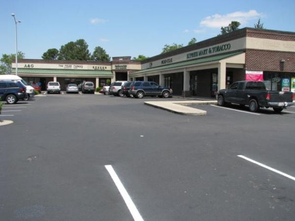 4582 Cumberland Rd, Fayetteville, NC for lease - Primary Photo - Image 1 of 47