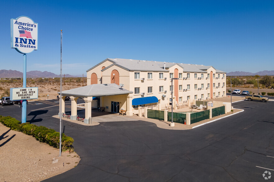 2888 Butterfield Trl, Gila Bend, AZ for sale - Primary Photo - Image 1 of 8