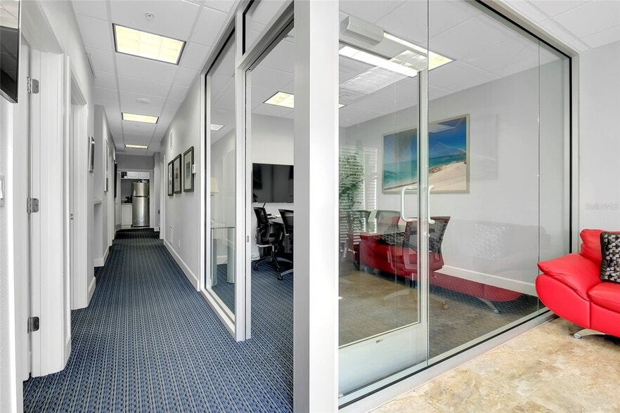 410-460 S Tamiami Trl, Osprey, FL for lease - Interior Photo - Image 2 of 8