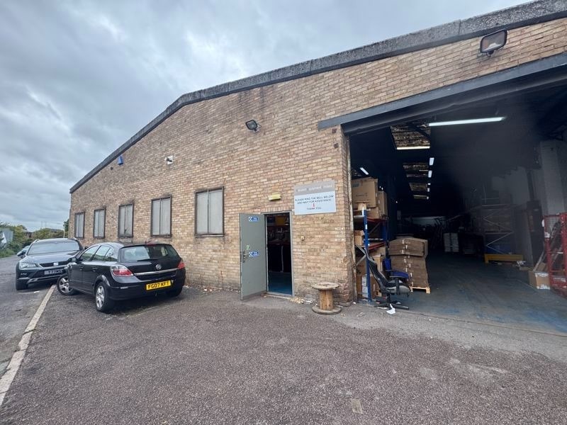 11-13 Parker Dr, Leicester à louer Photo du bâtiment- Image 1 de 7