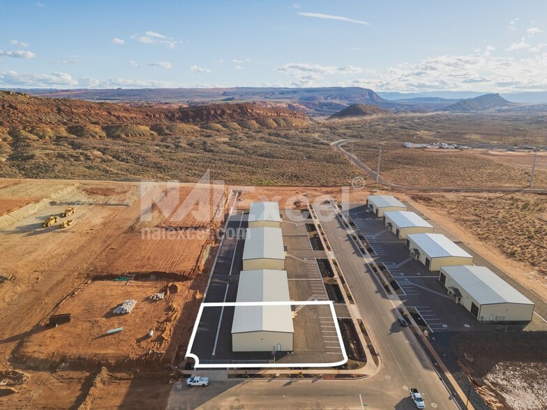 1129 S Regional Park Rd, Hurricane, UT for lease - Building Photo - Image 3 of 10