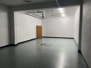 6382 Main St, North Branch, MN for lease Interior Photo- Image 2 of 2