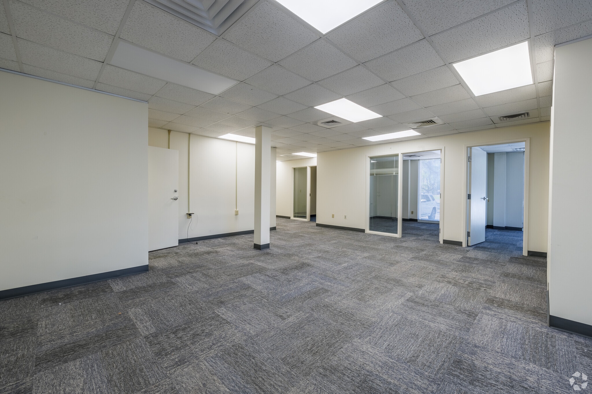 323 John Knox Rd, Tallahassee, FL for lease Interior Photo- Image 1 of 7