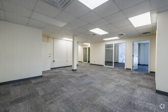 323 John Knox Rd, Tallahassee, FL for lease Interior Photo- Image 1 of 7