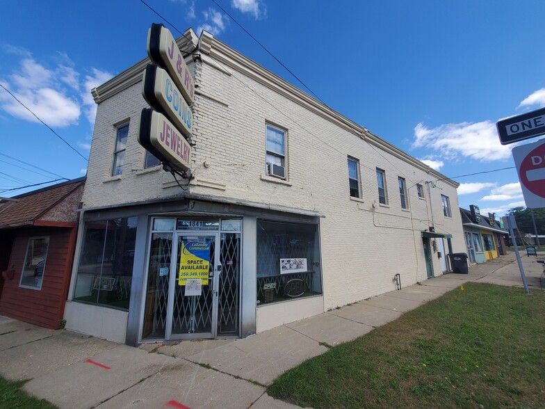 1841 S Westnedge Ave, Kalamazoo, MI for sale - Primary Photo - Image 1 of 1