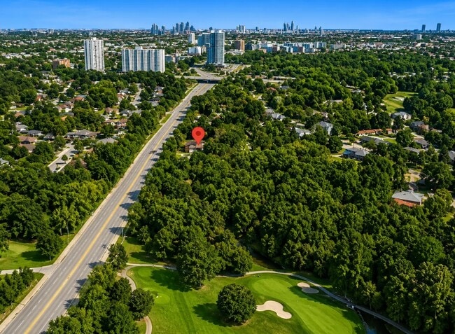 Plus de détails pour 10 Silverdale Cres, Toronto, ON - Terrain à vendre