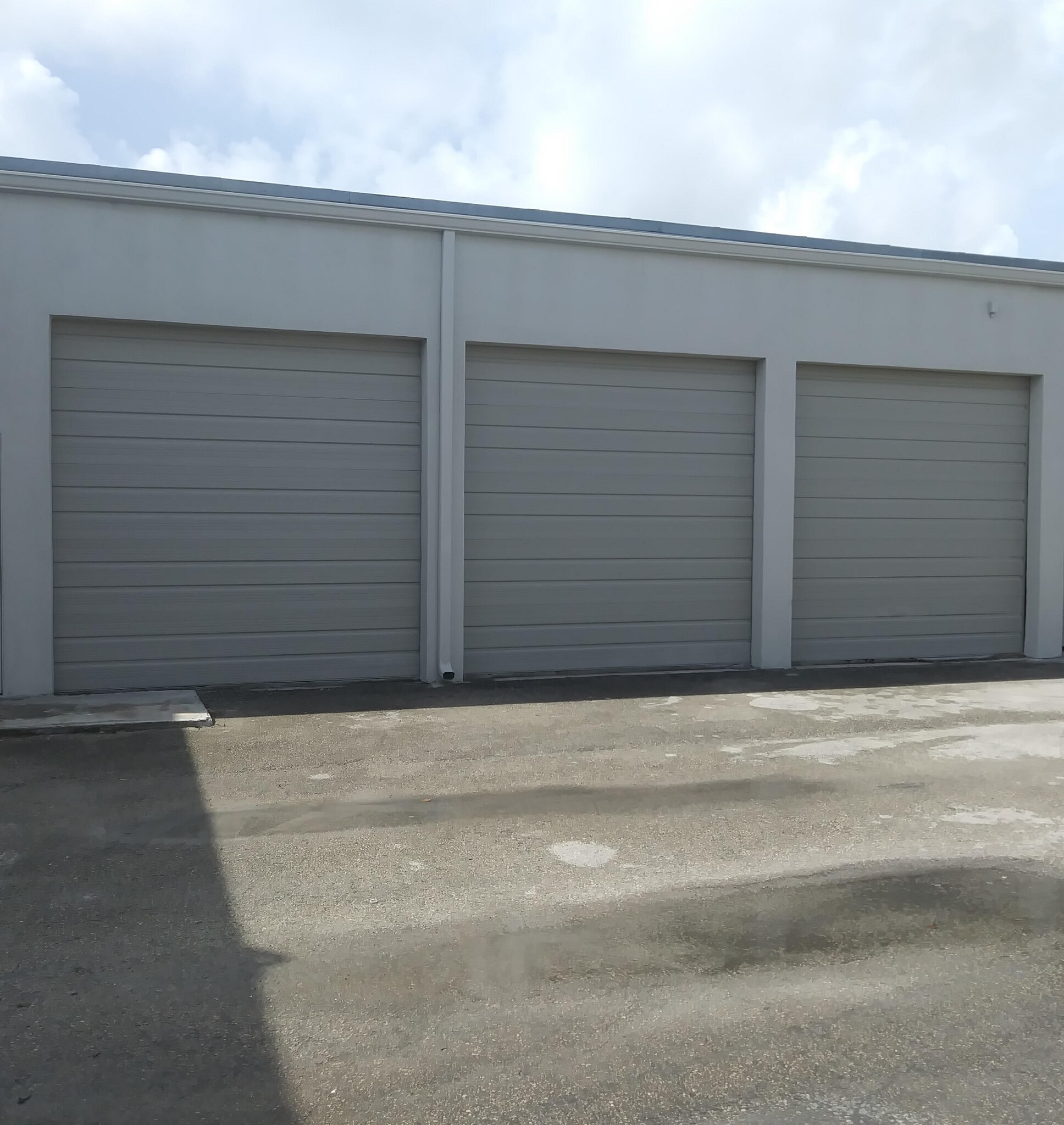 1700 Latham Rd, West Palm Beach, FL for lease Building Photo- Image 1 of 4