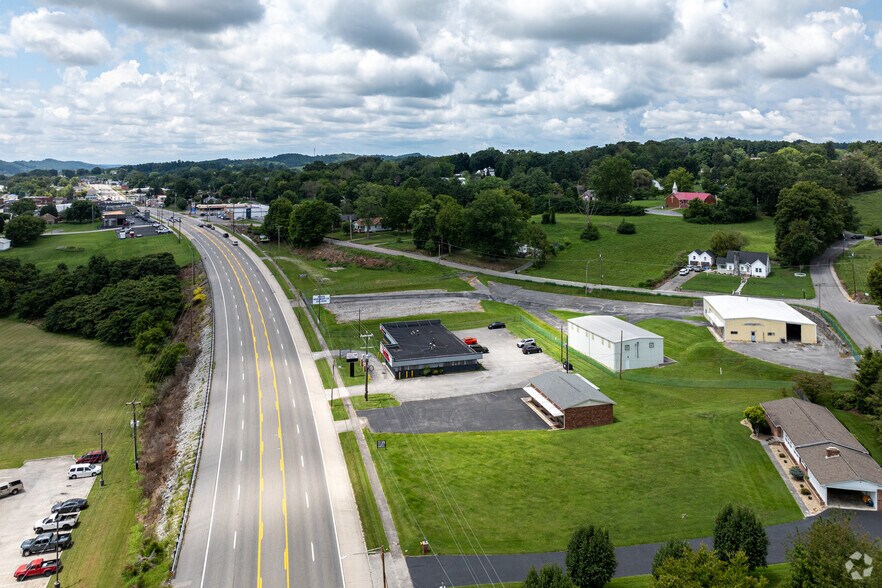 702-706 N Broad St, New Tazewell, TN à vendre - Aérien - Image 3 de 4