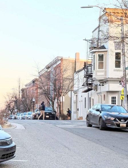 25 N Chester St, Baltimore, MD for lease - Building Photo - Image 2 of 9