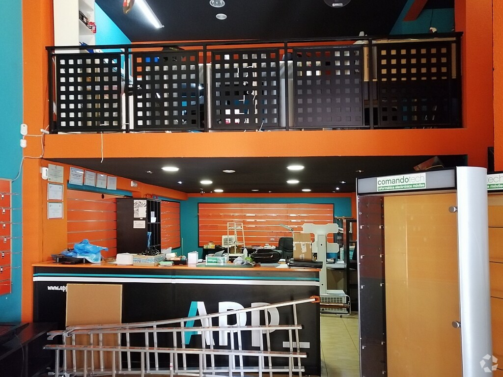 Retail in Ávila, Ávila for lease Interior Photo- Image 1 of 16