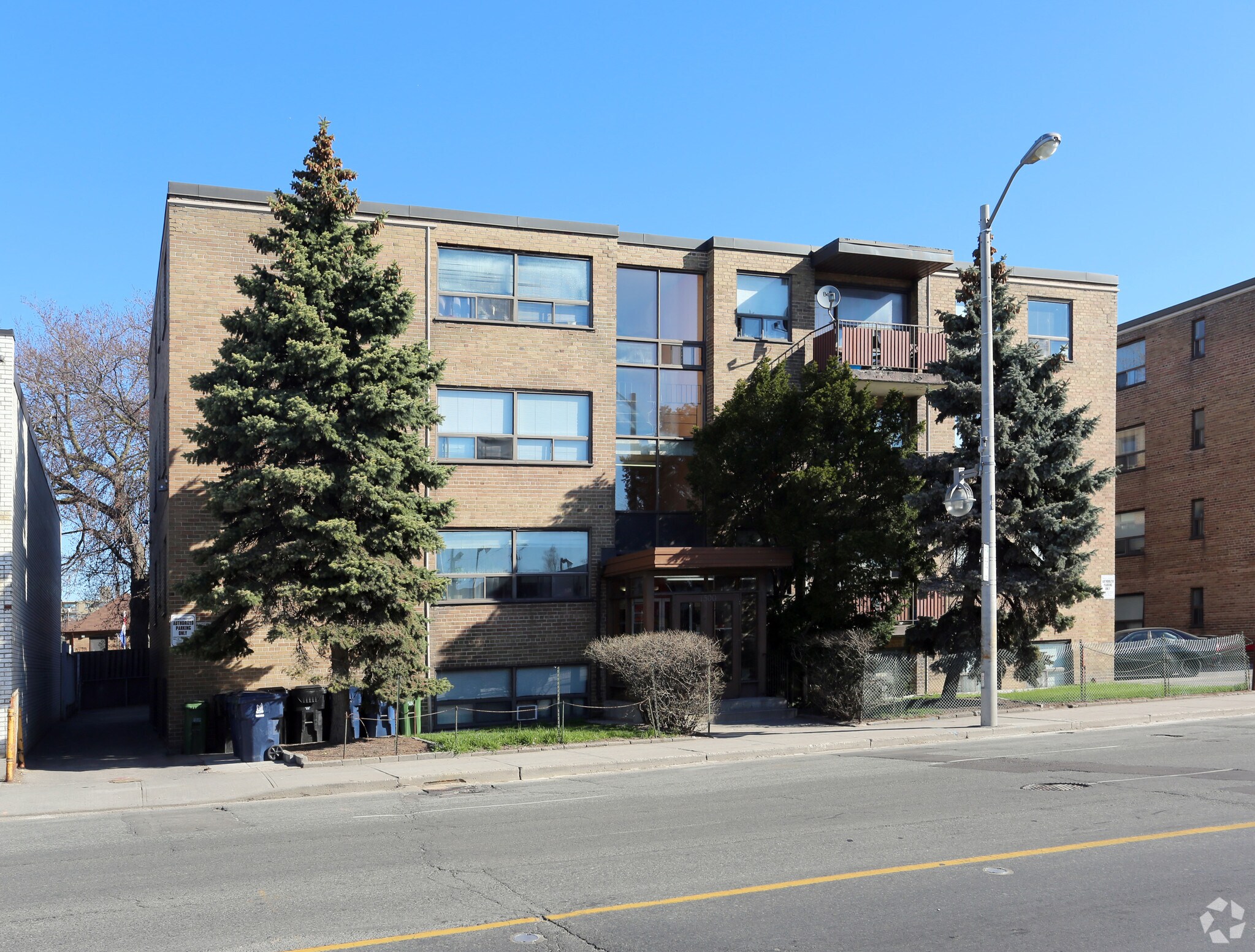 1500 Eglinton Ave W, Toronto, ON for sale Primary Photo- Image 1 of 3