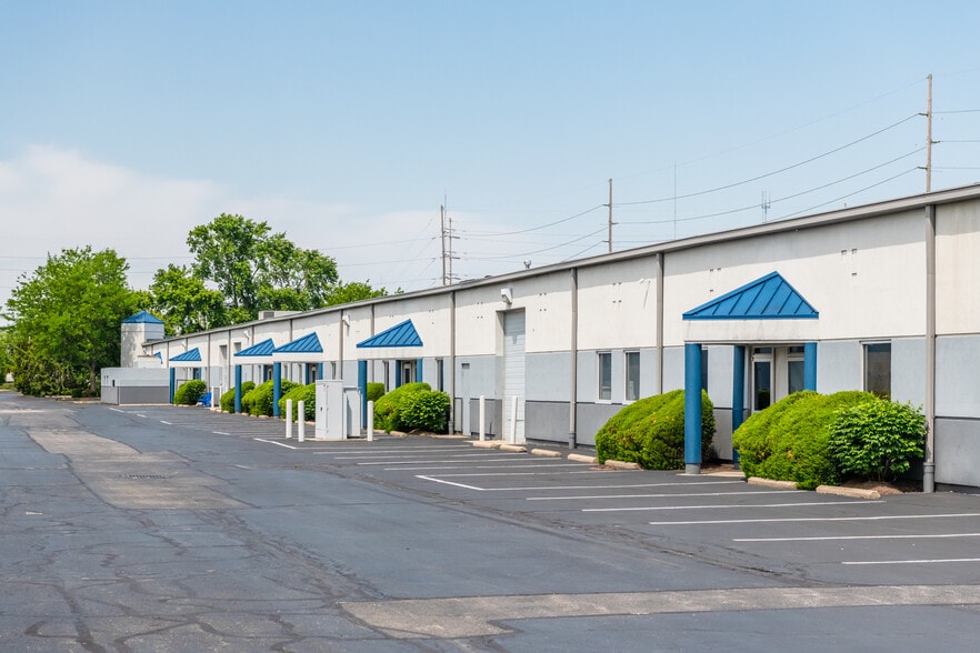 2410-2448 W Dorothy Ln, Dayton, OH for lease - Building Photo - Image 2 of 6