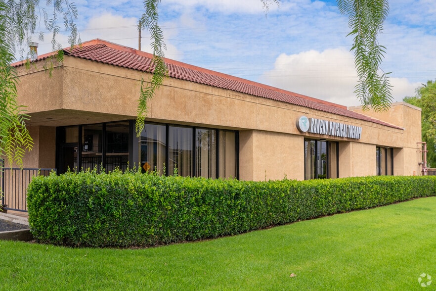 886 Magnolia Ave, Corona, CA for sale - Building Photo - Image 2 of 4