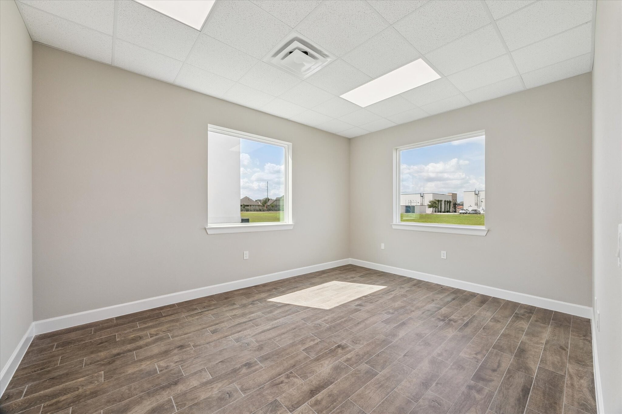 11960 Broadway St, Pearland, TX for lease Interior Photo- Image 1 of 7