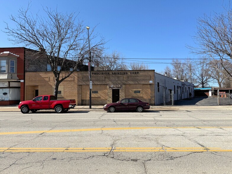 Precision Grinding Corp. portefeuille de 4 propriétés à vendre sur LoopNet.ca - Photo du bâtiment - Image 3 de 13