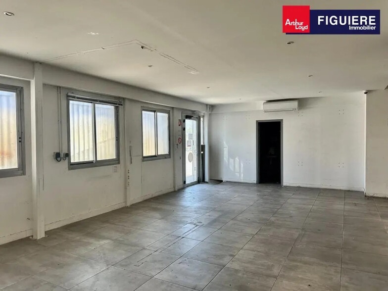 19 Rue De Copenhague, Vitrolles à louer - Photo intérieure - Image 2 de 8