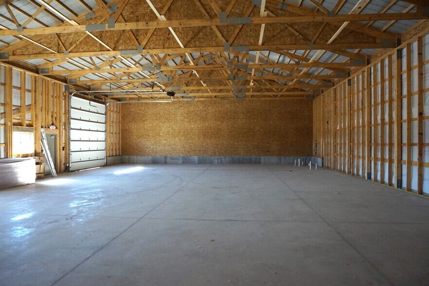 732 Maritime Dr, Port Washington, WI à vendre - Photo intérieure - Image 2 de 4