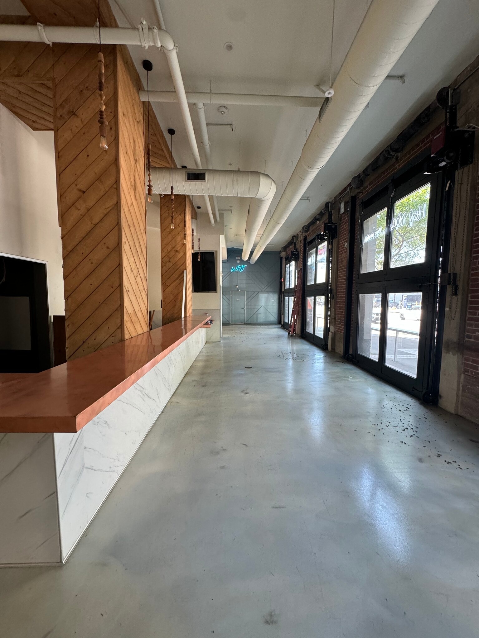 701 Island Ave, San Diego, CA for sale Interior Photo- Image 1 of 5