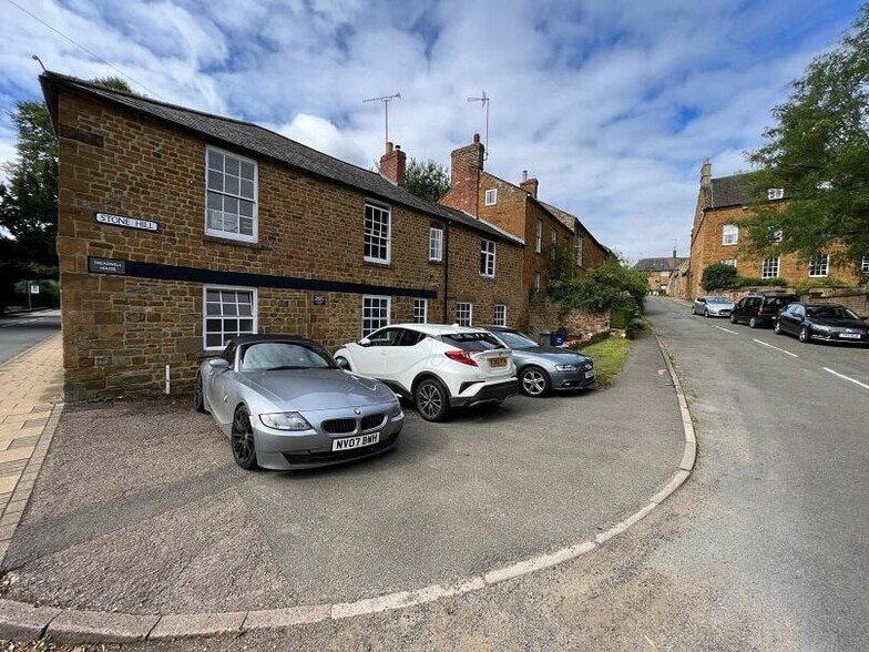 High St, Bloxham for lease - Building Photo - Image 3 of 5